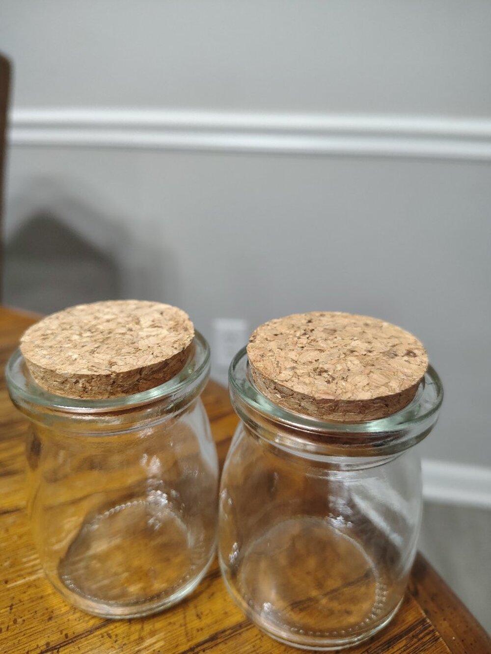 Two Small Jars with Cork Lid - Picture 3 of 4